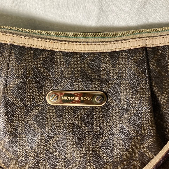 MK Michael Kors signature logo embossed tote shoulder bag - Picture 7 of 14